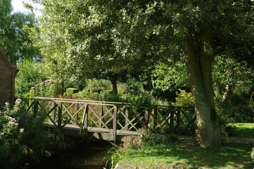 Sculthorpe Mill Hotel Fakenham Exterior photo